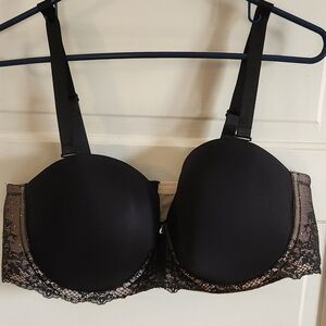 Strapless lace bra